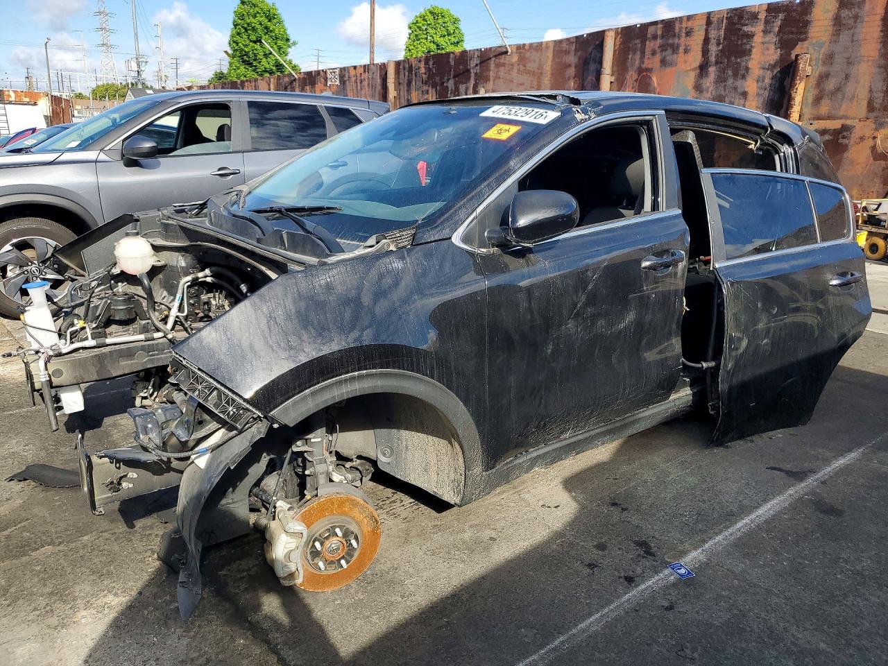 Salvage Kia Sportage Image