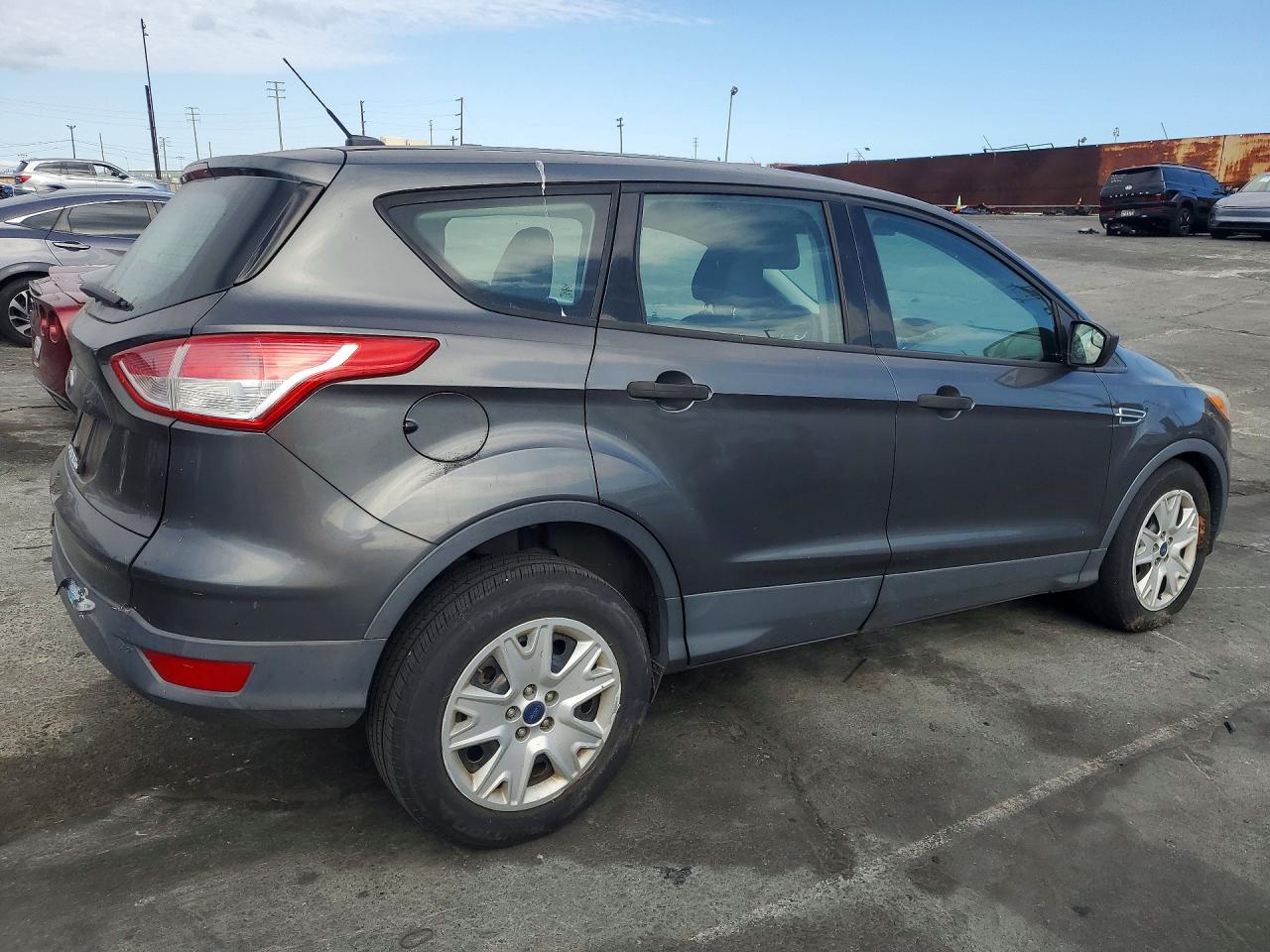 Ford Escape S