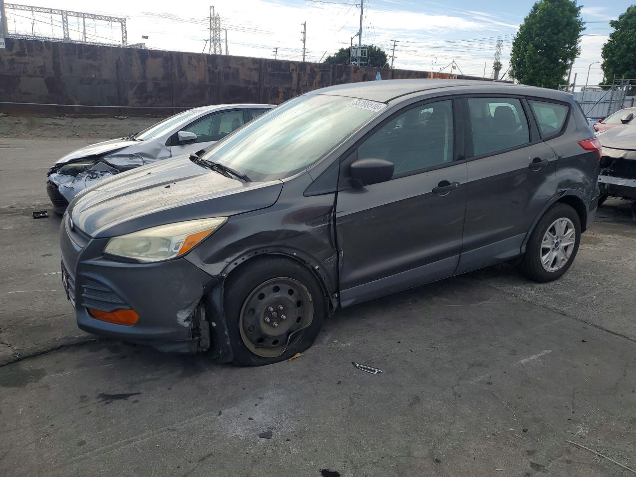 Salvage Ford Escape Image
