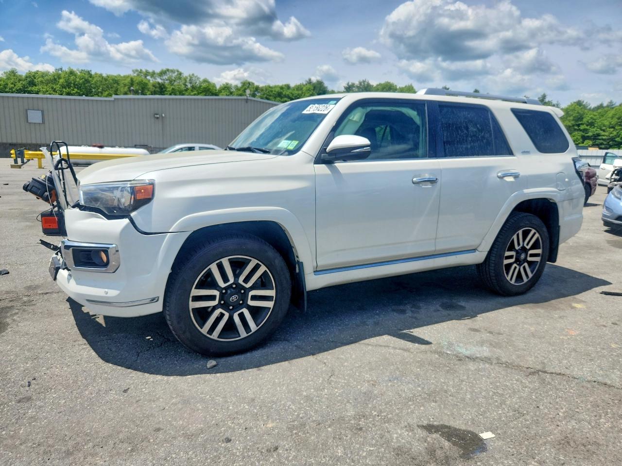 Salvage Toyota 4Runner Image