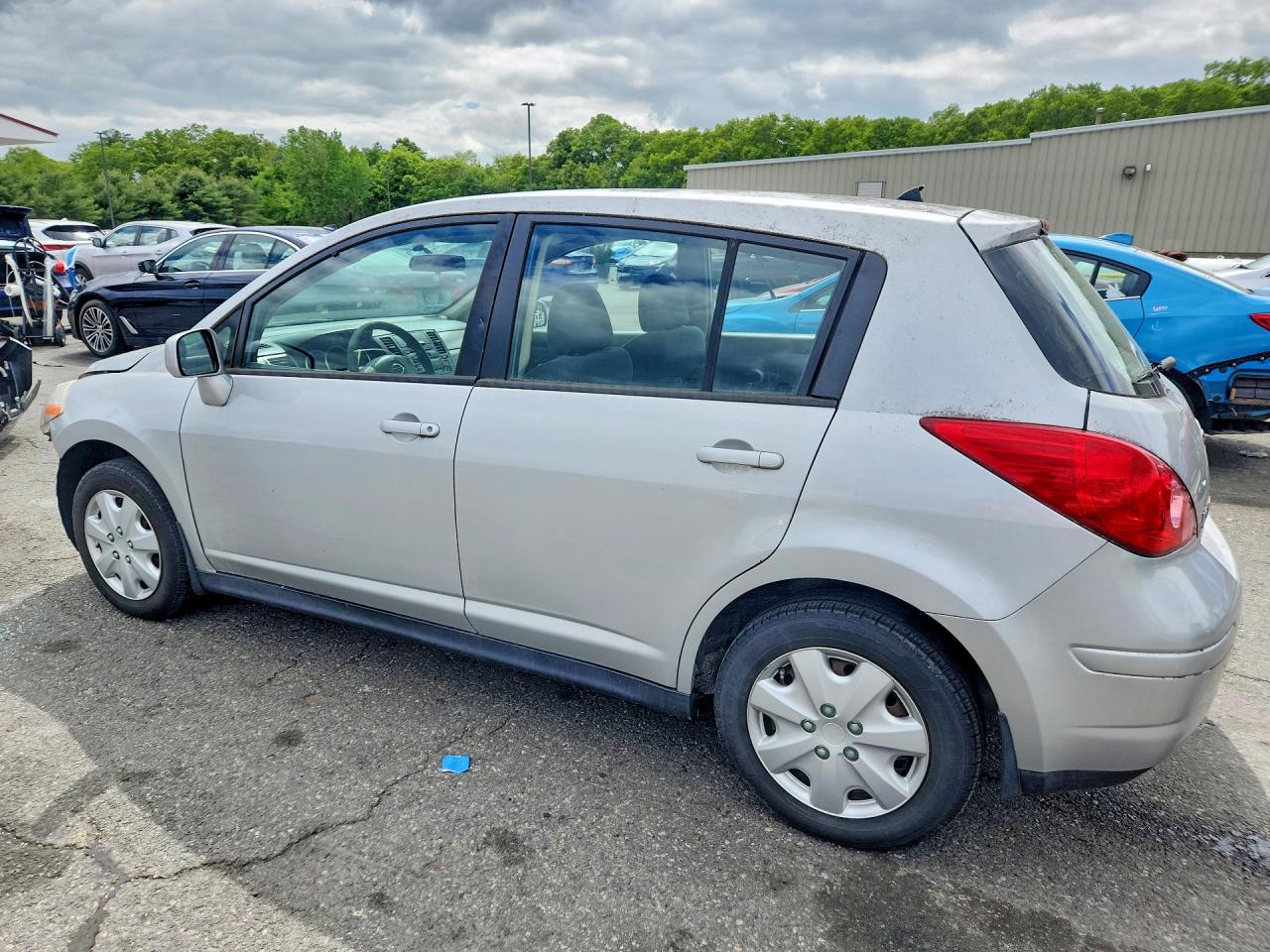 Nissan Versa 1.8 S