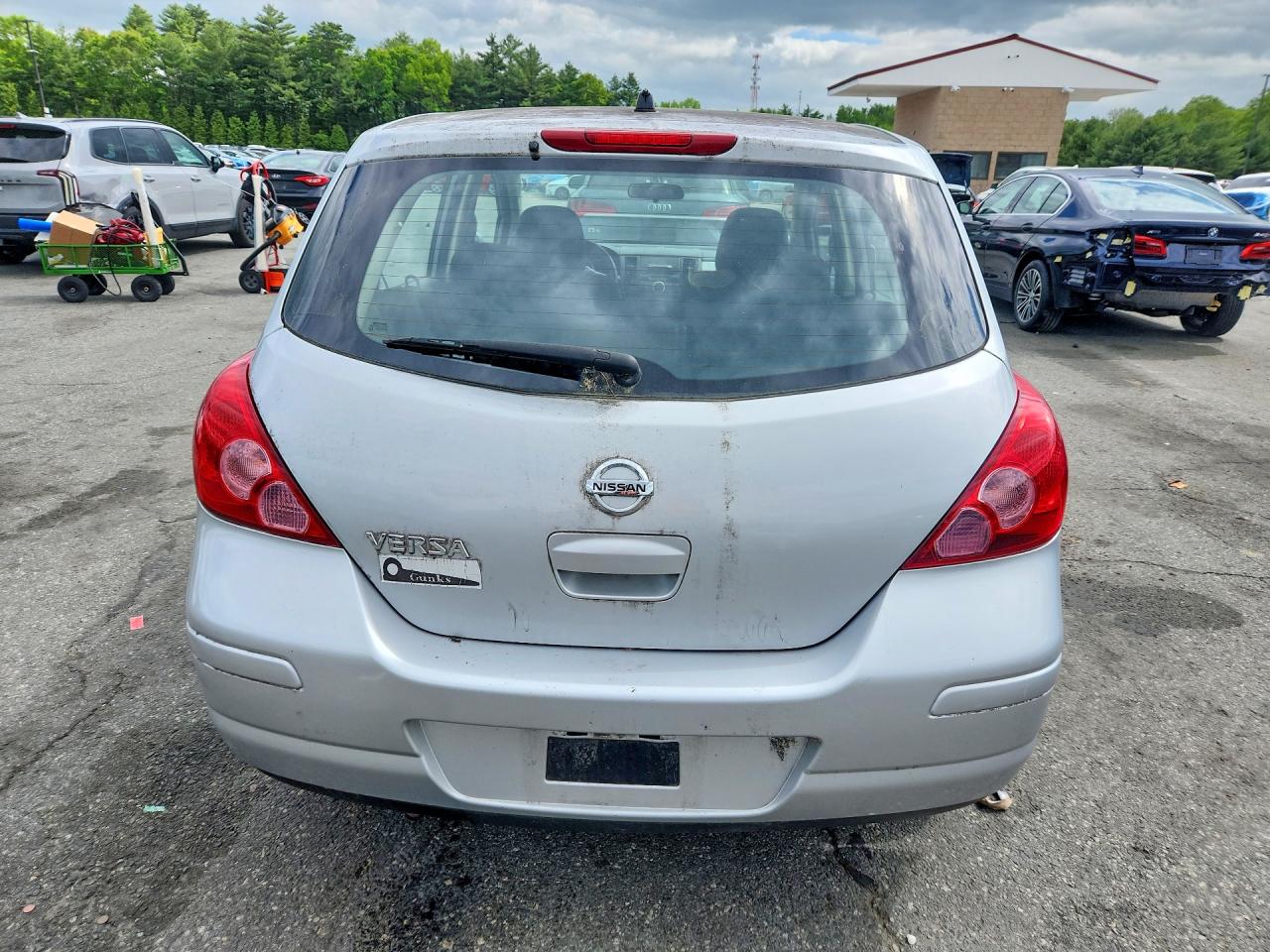 Nissan Versa 1.8 S