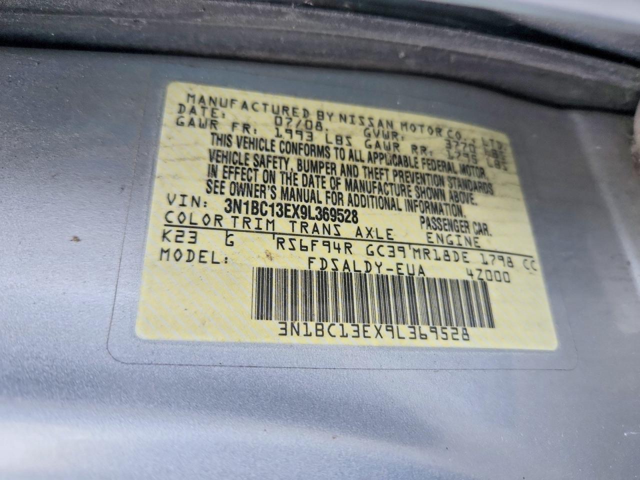 Nissan Versa 1.8 S
