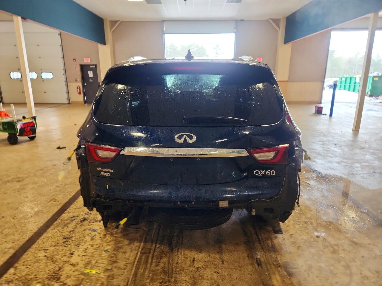 INFINITI Qx Luxe