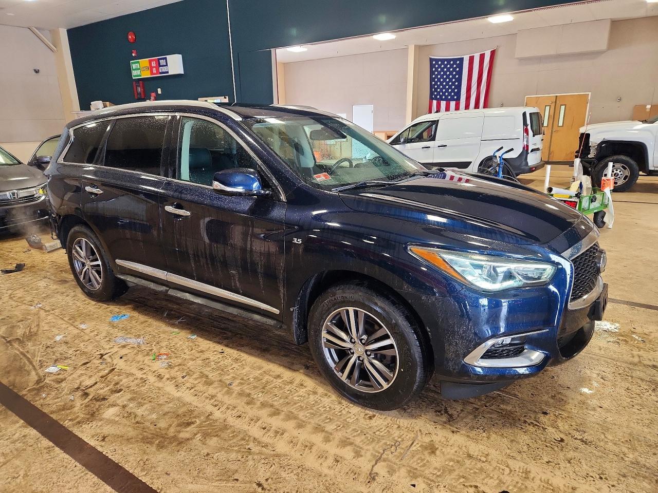 INFINITI Qx Luxe
