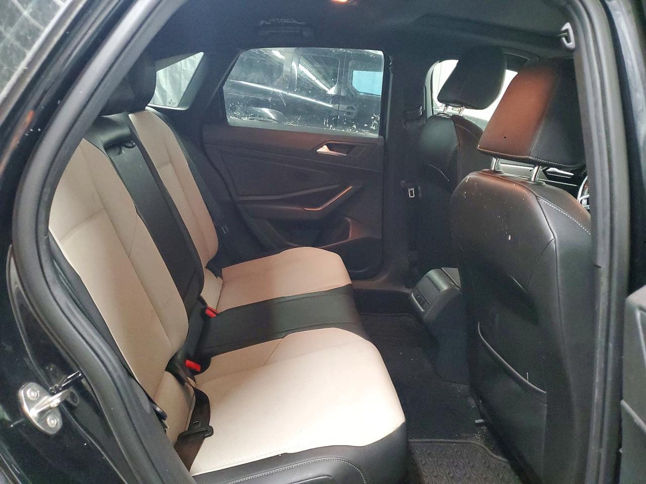 Volkswagen Jetta S