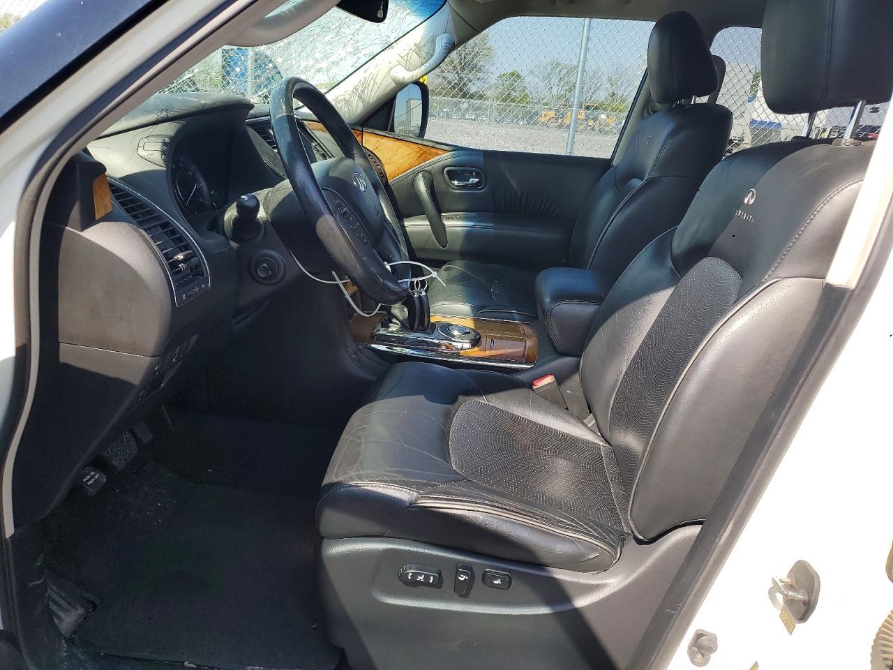 INFINITI Qx Base