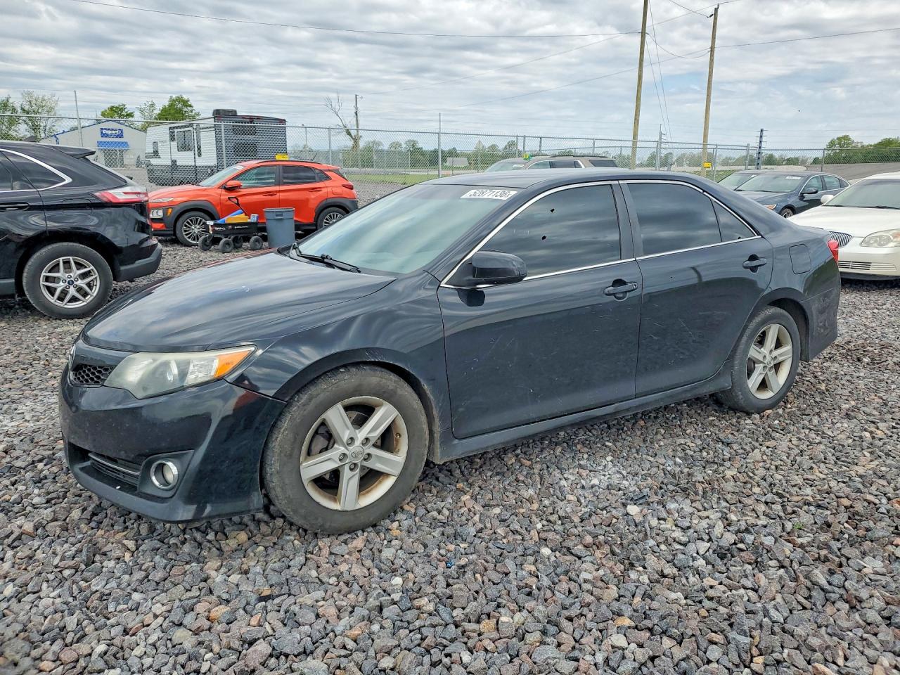Salvage Toyota Camry Image