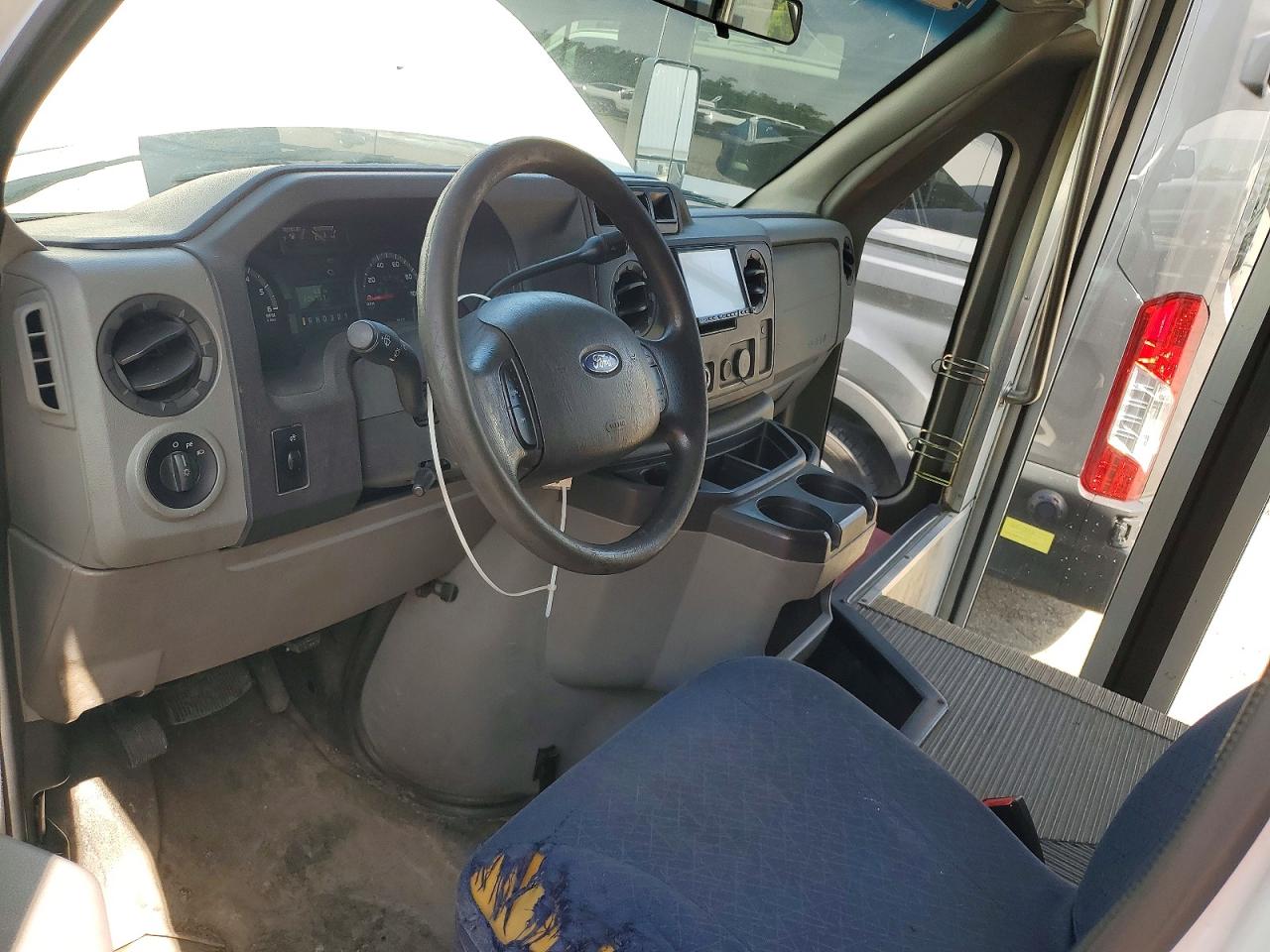 Ford E-450