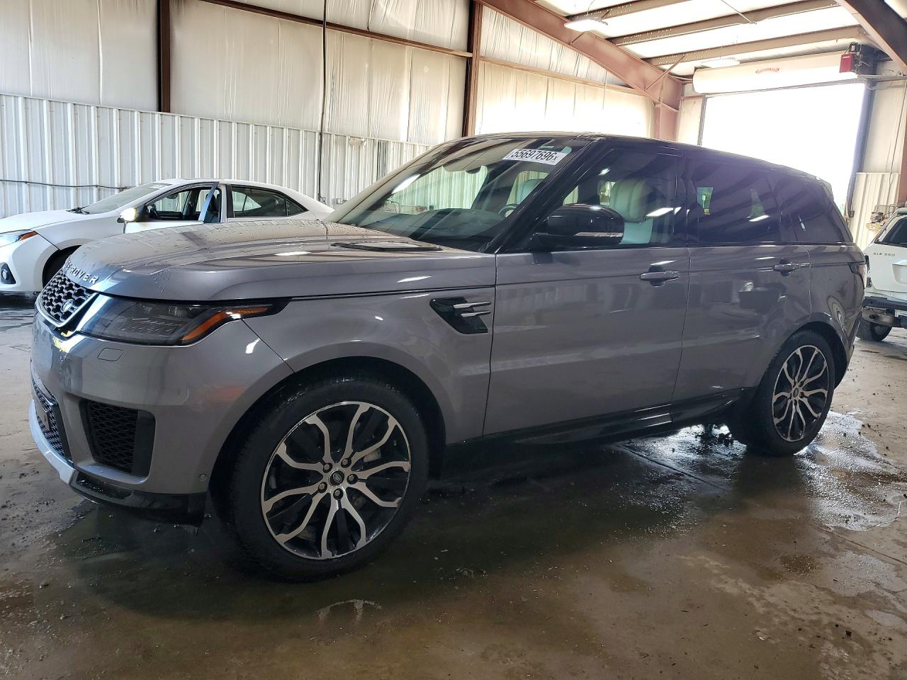 Salvage Land Rover Range Rover Image