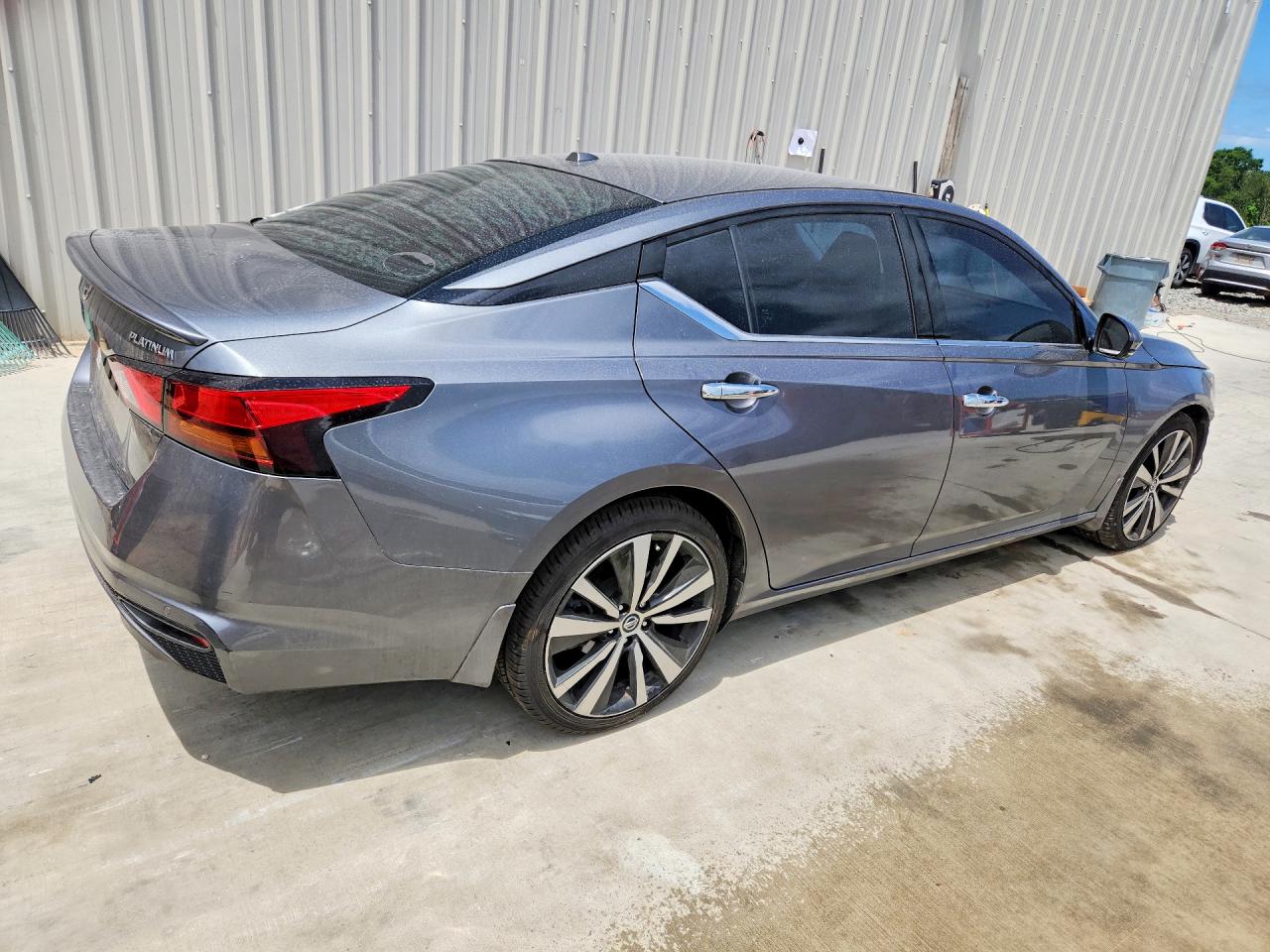 Nissan Altima Platinum