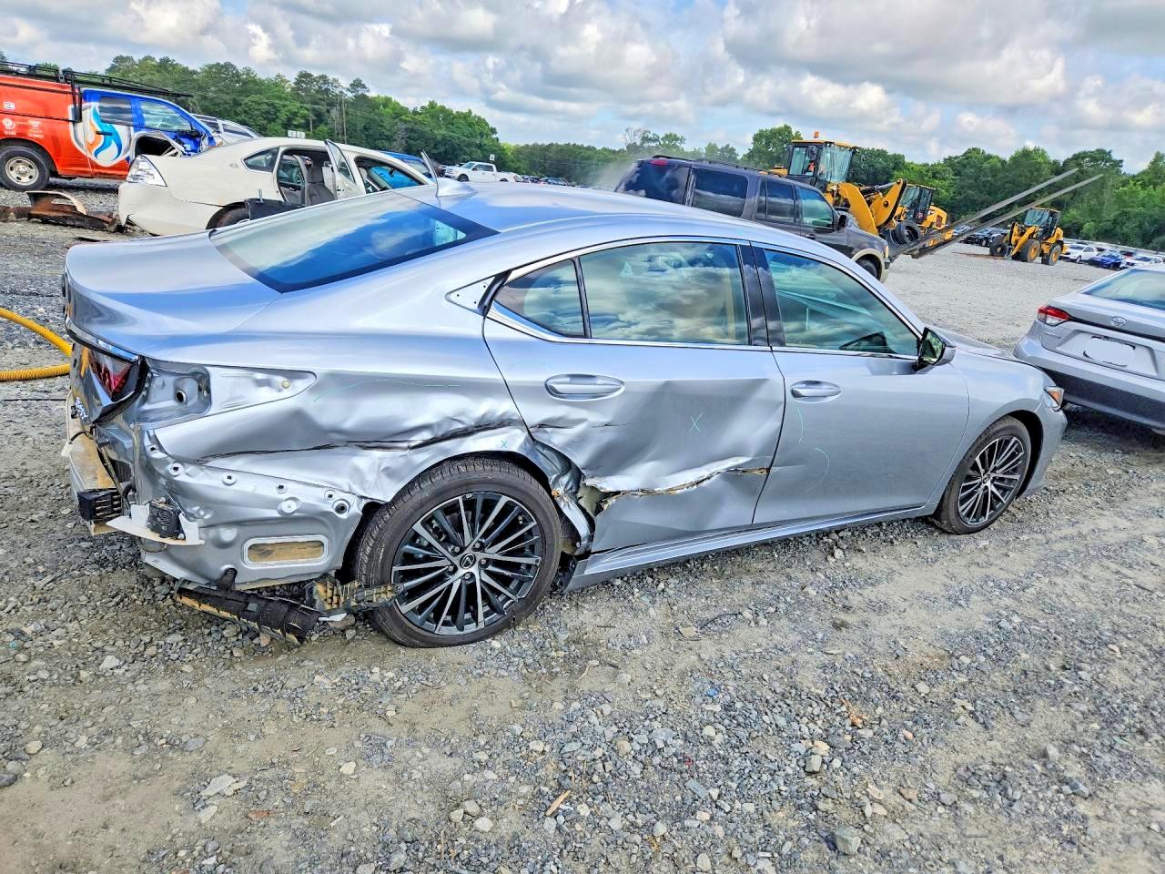 Lexus Es Base