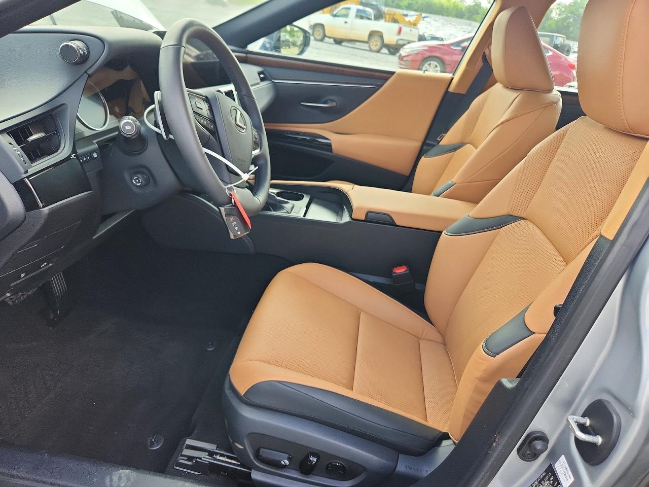 Lexus Es Base