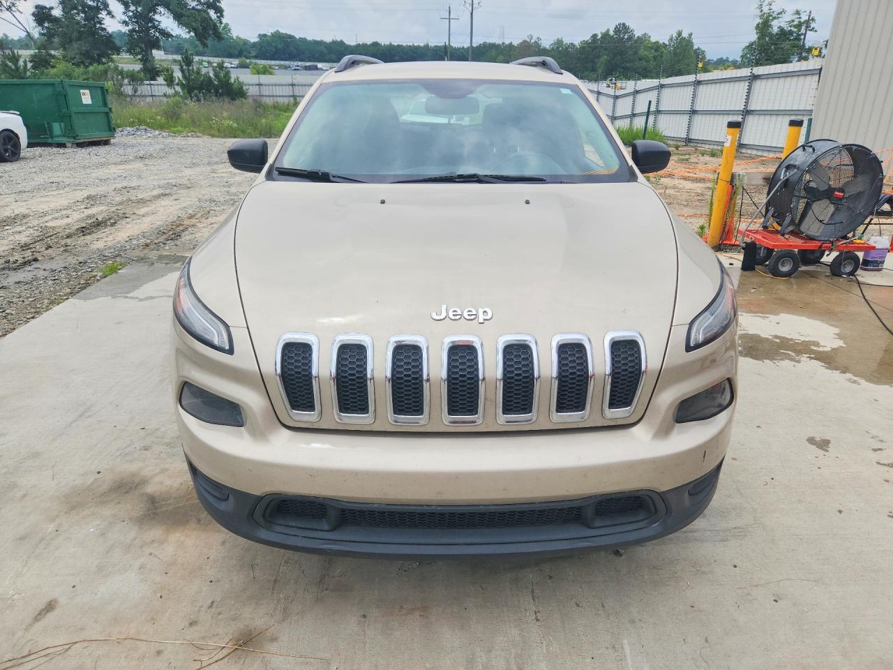 Jeep Cherokee Sport