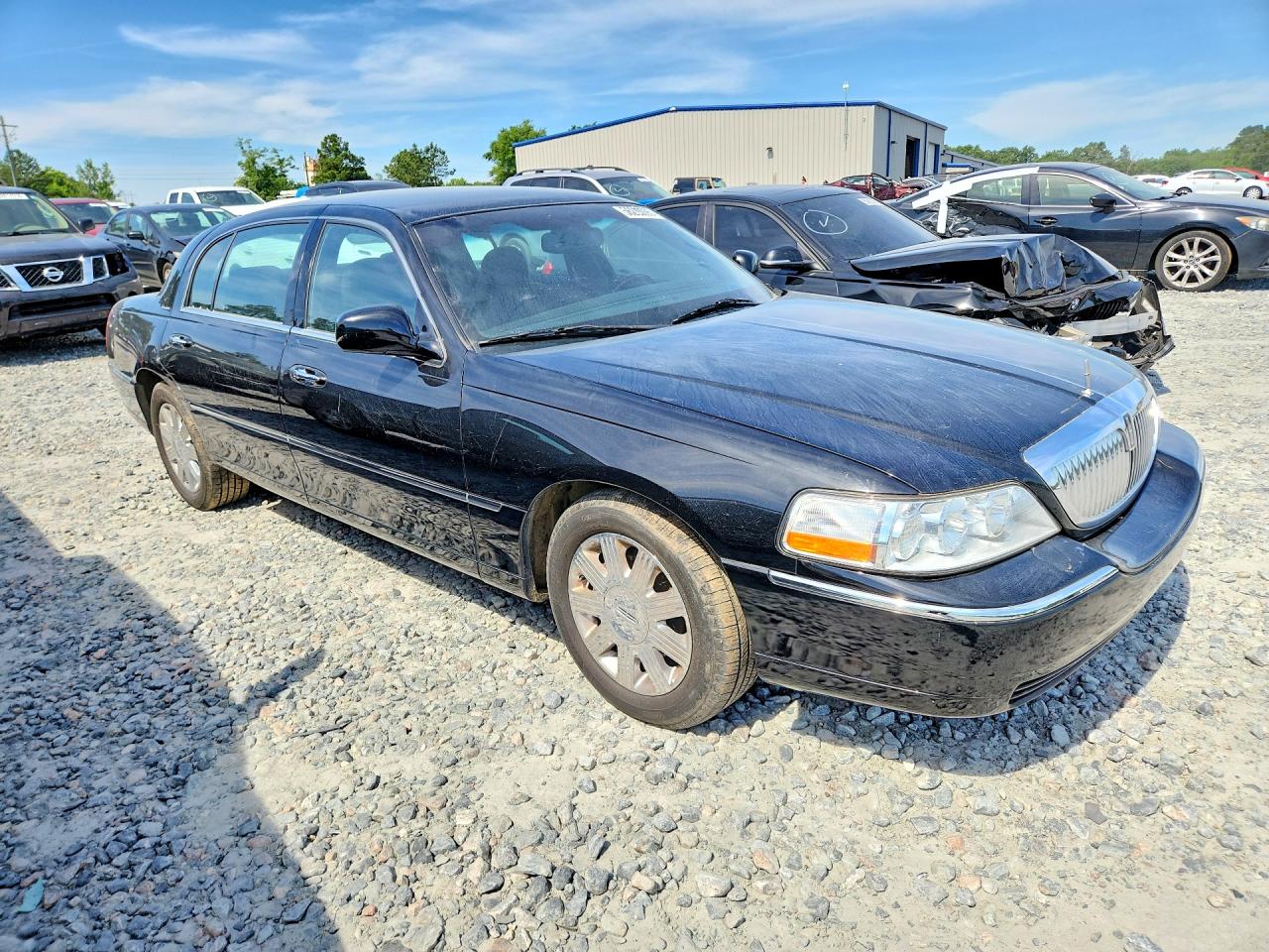 Lincoln Towncar Signature Long Wheelbase