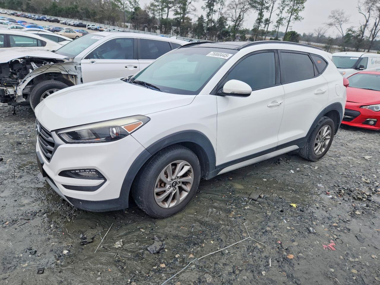 Salvage Hyundai TUCSON Image