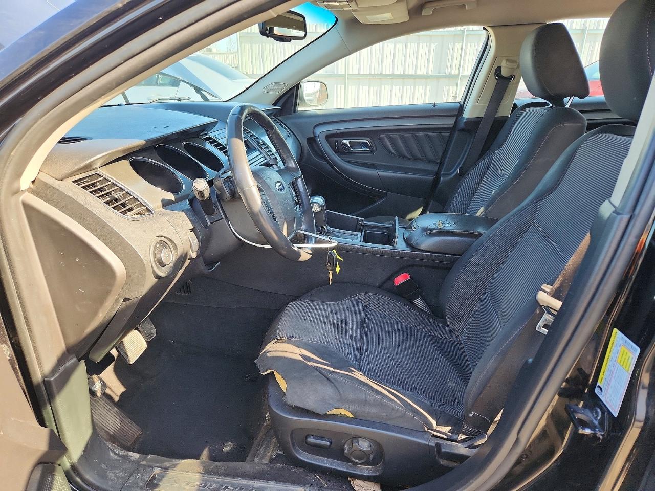 Ford Taurus Sel