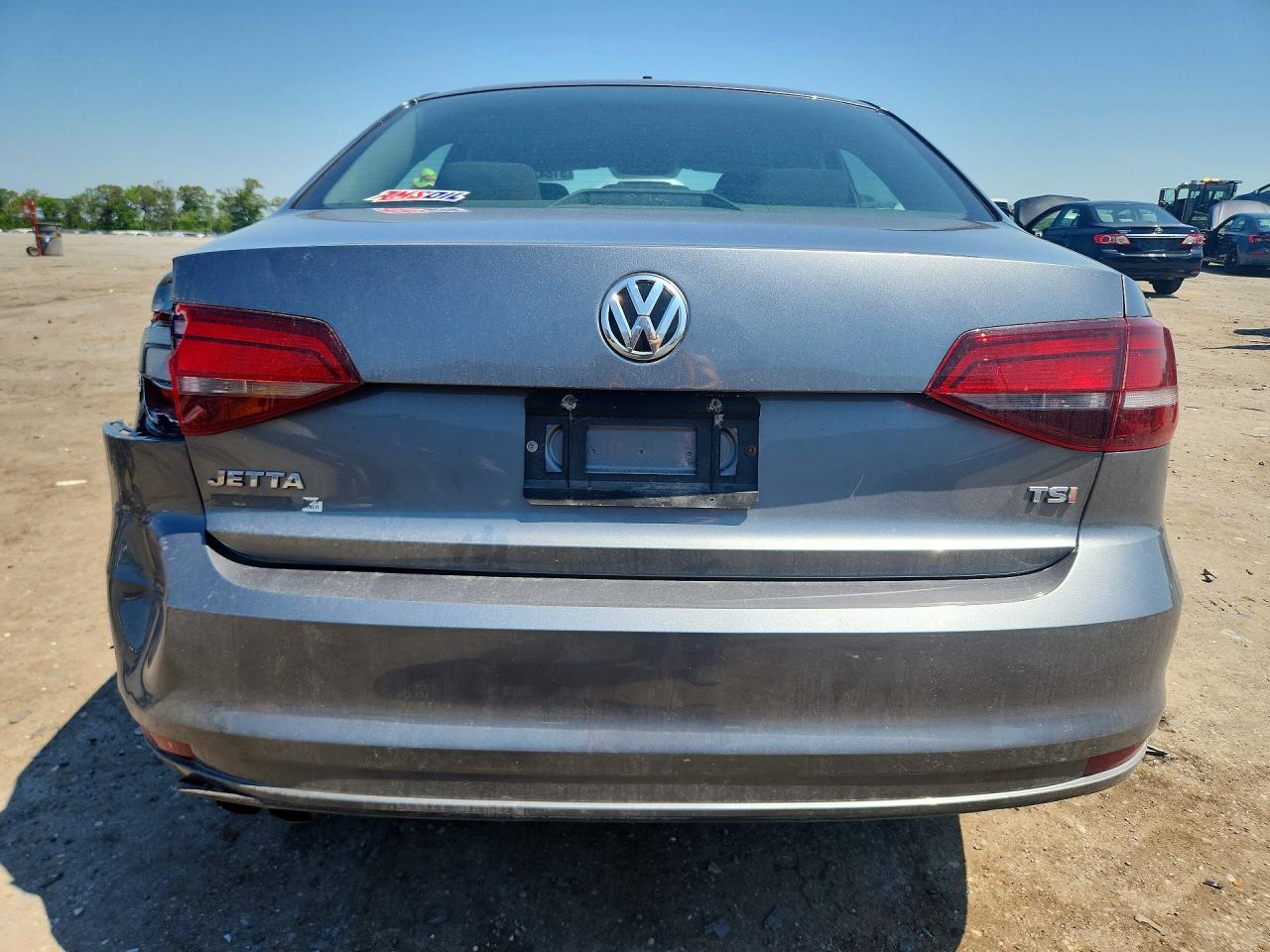 Volkswagen Jetta S