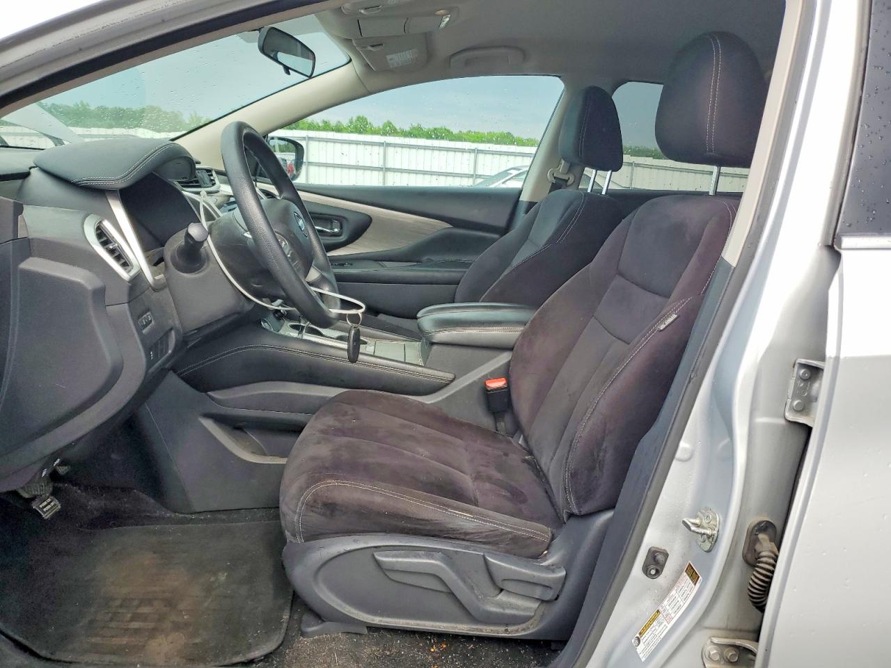 Nissan Murano S