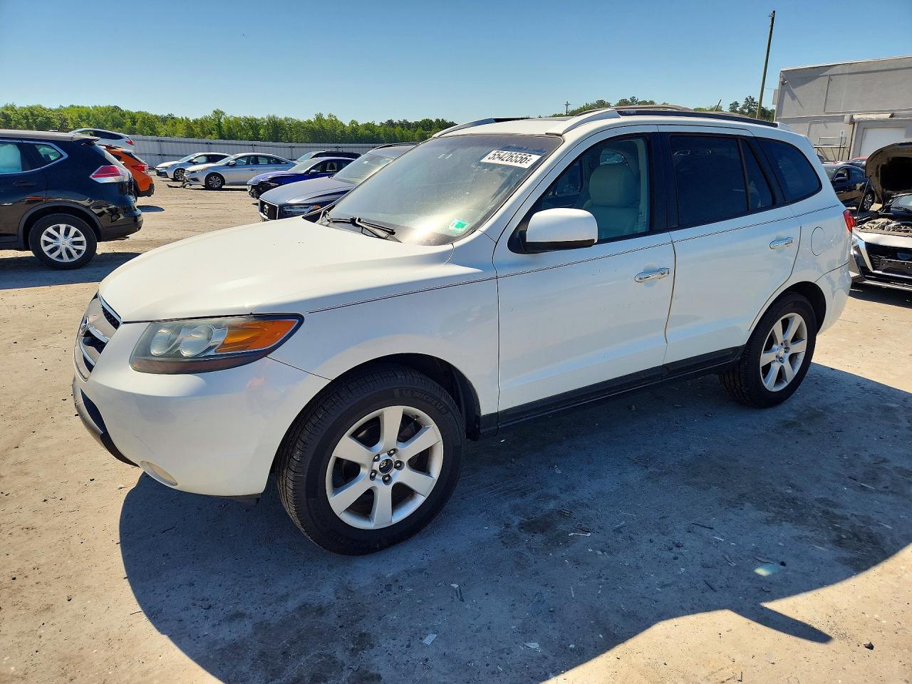Salvage Hyundai SANTA FE Image