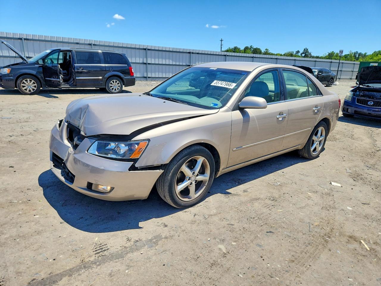 Salvage Hyundai SONATA Image