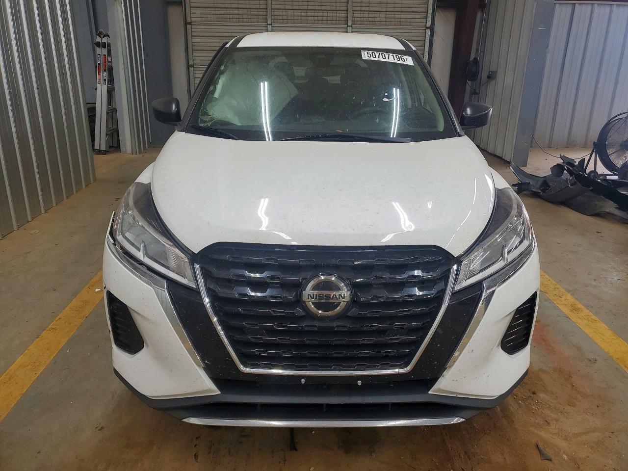 Nissan Kicks S
