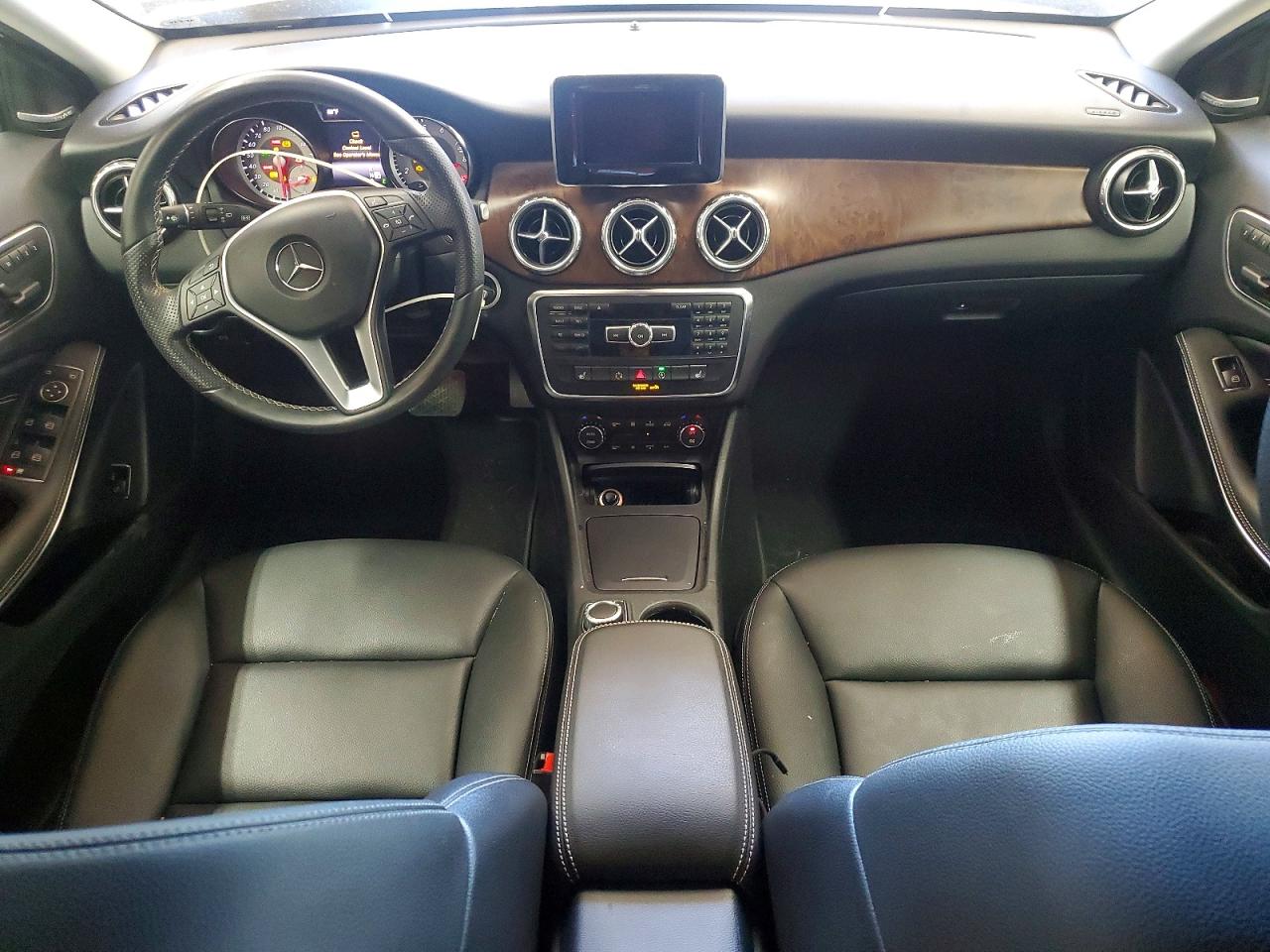 Mercedes-Benz GLA 250