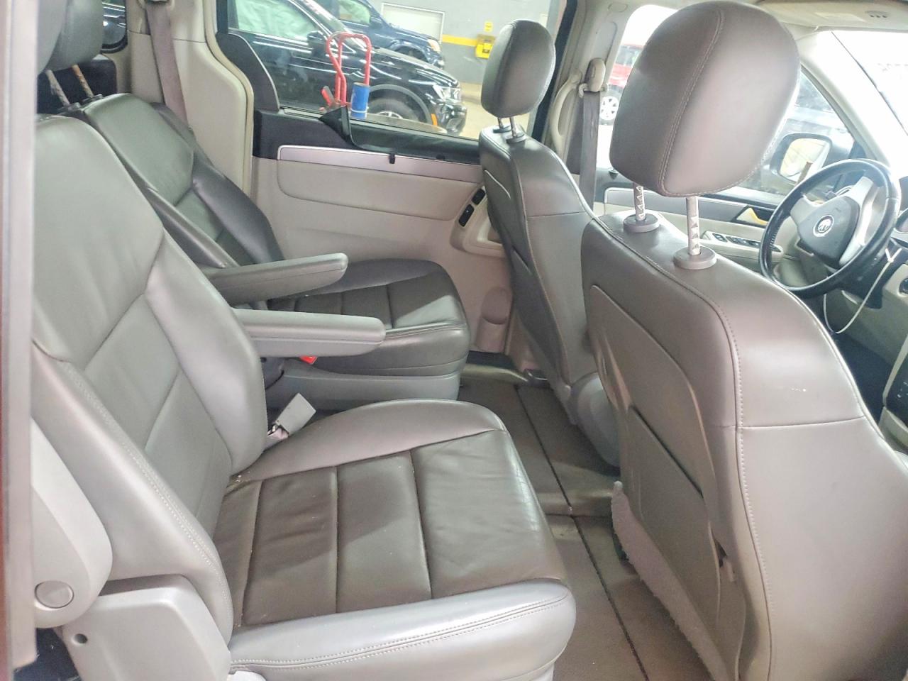 Volkswagen Routan Sel
