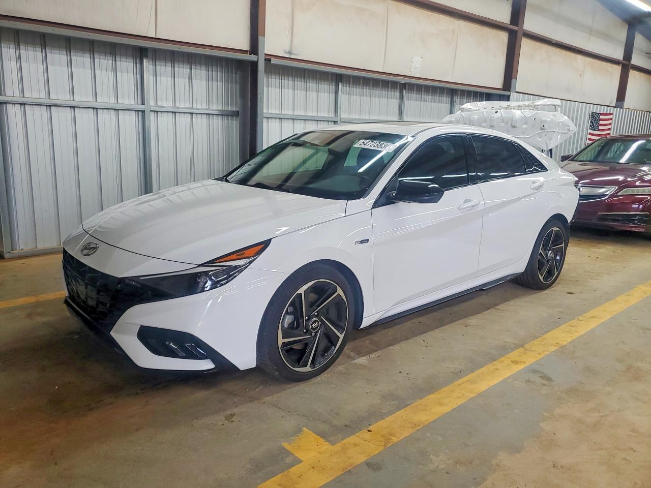 Salvage Hyundai ELANTRA Image
