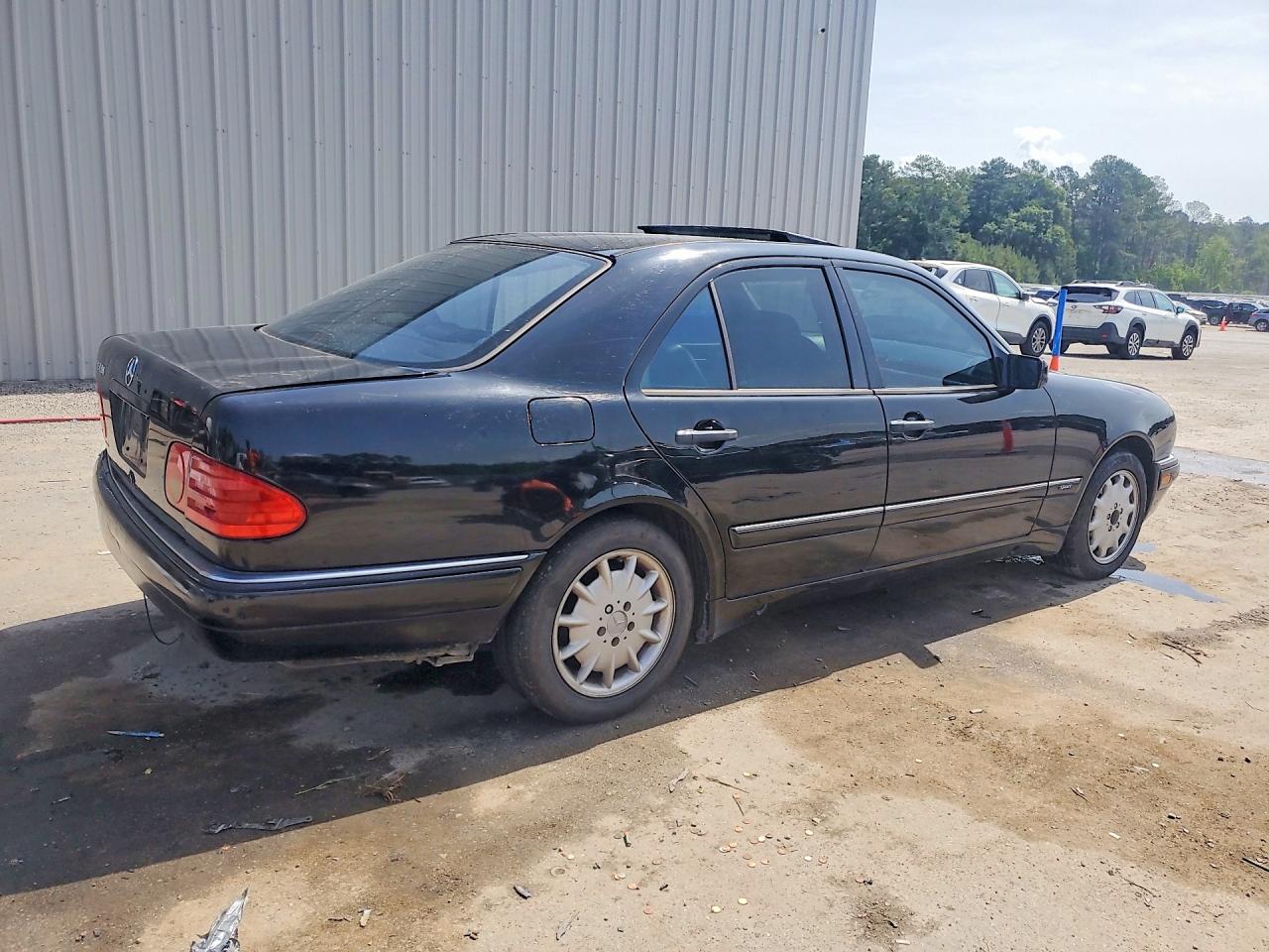 Mercedes-Benz E-Class 430