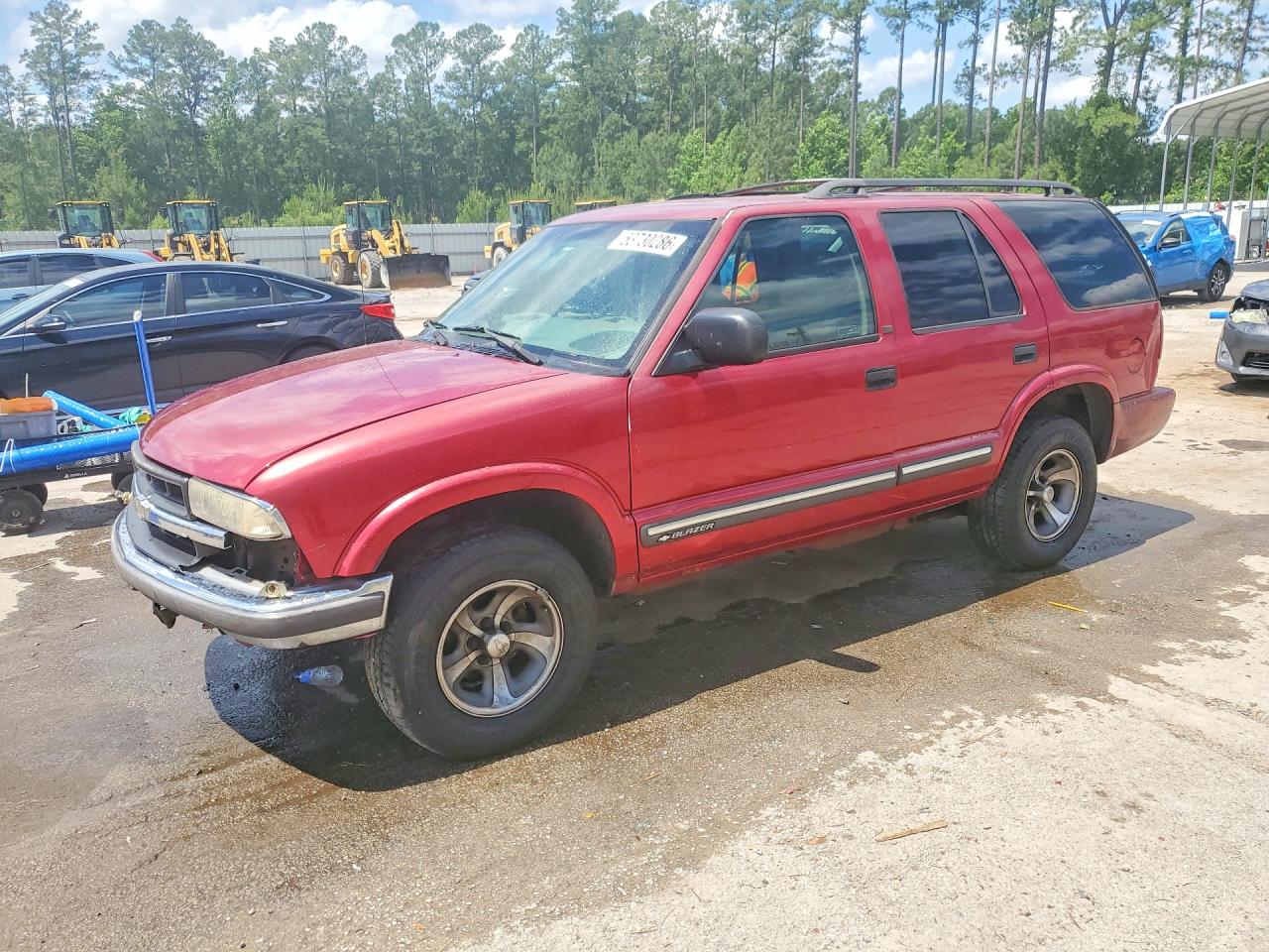 Salvage Chevrolet Blazer Image