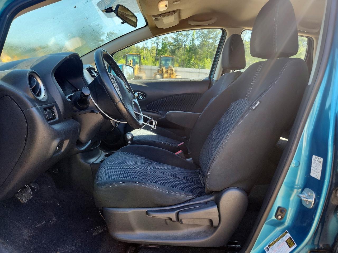 Nissan Versa Sv