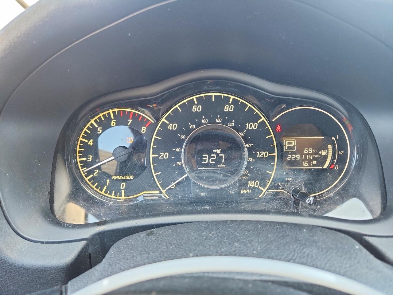 Nissan Versa Sv