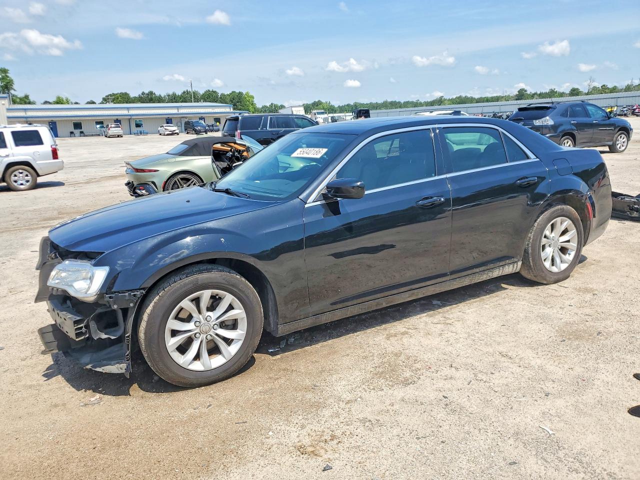 Salvage Chrysler 300 Image