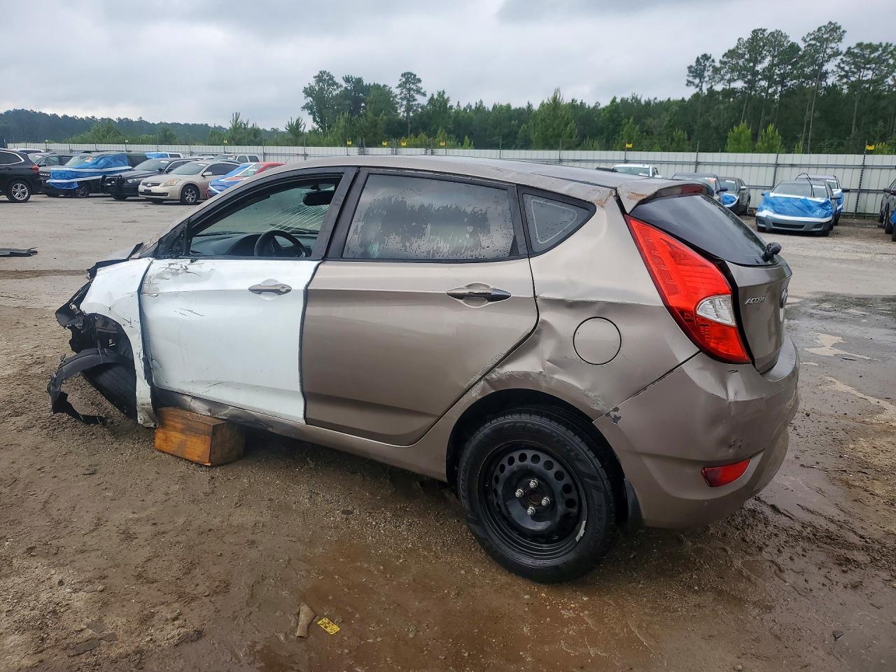 Hyundai ACCENT Gs
