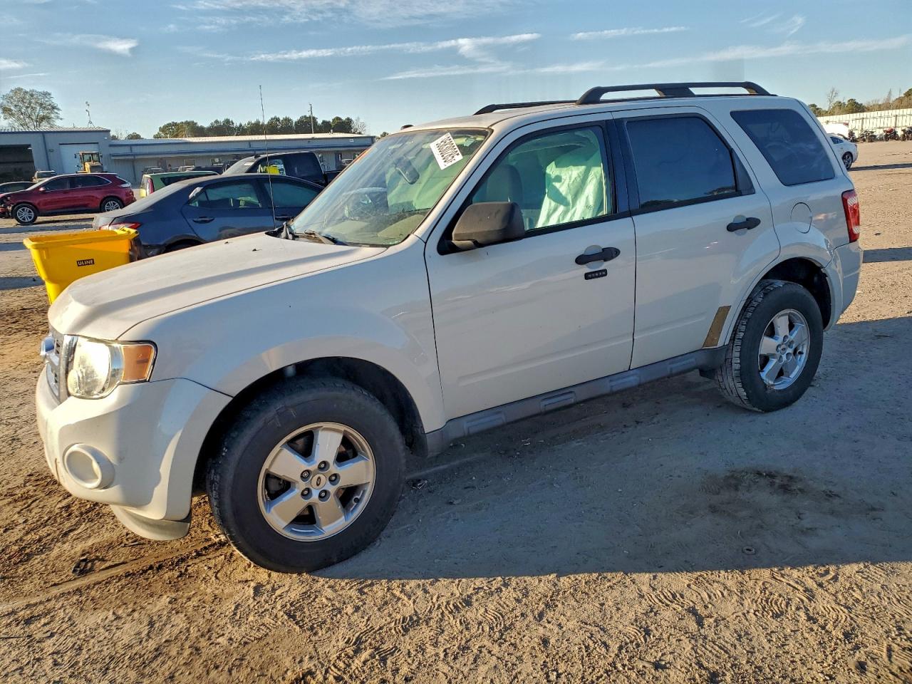 Salvage Ford Escape Image