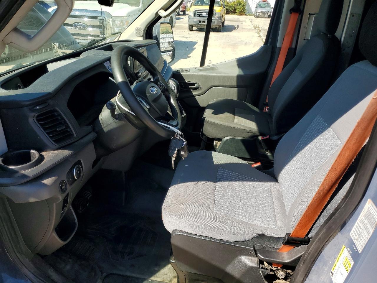 Ford Transit T-250