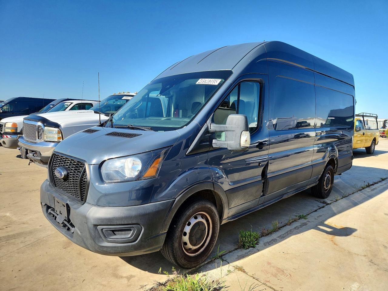 Salvage Ford Transit Image