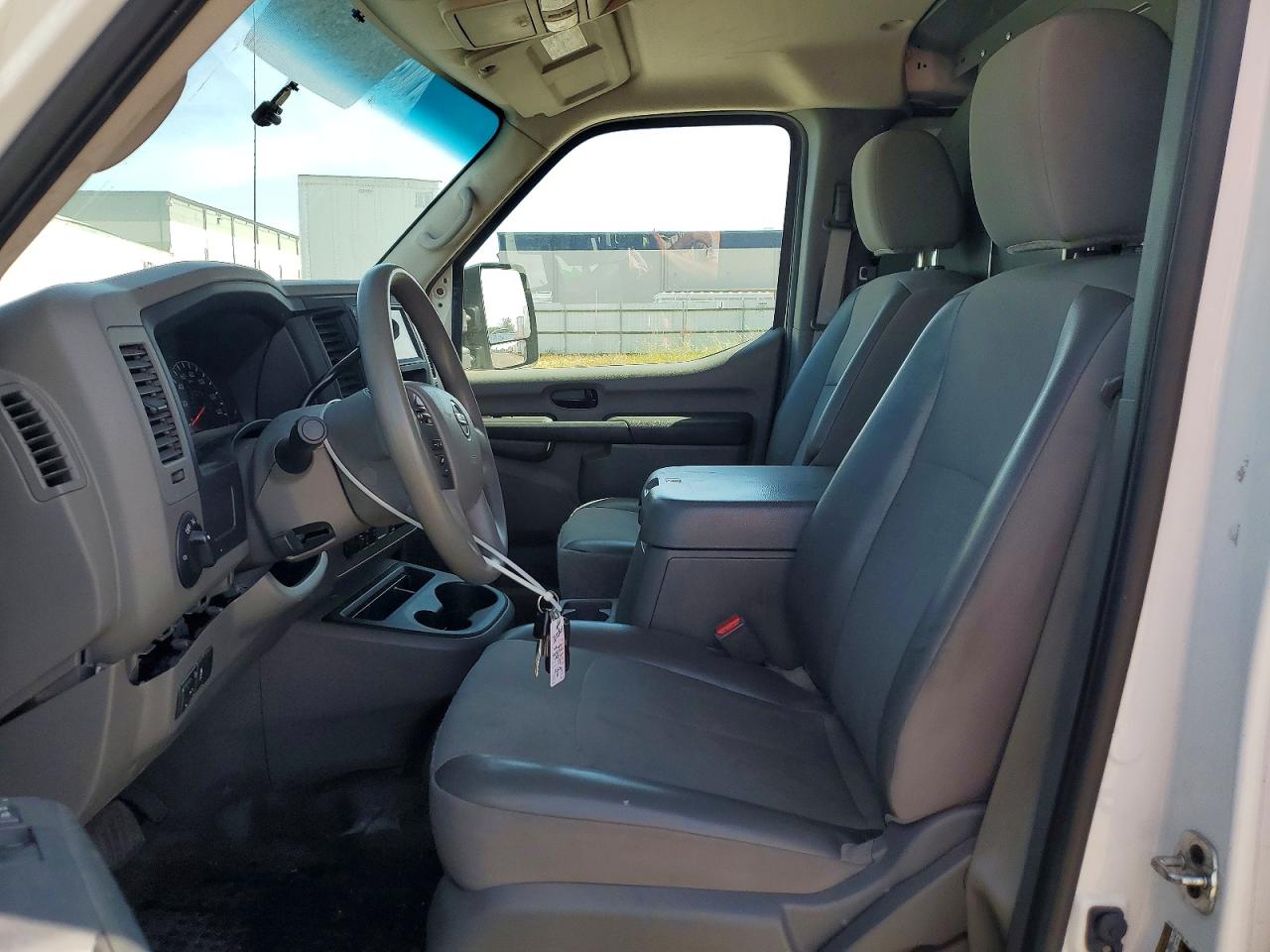 Nissan Nv 2500 Hd Sv