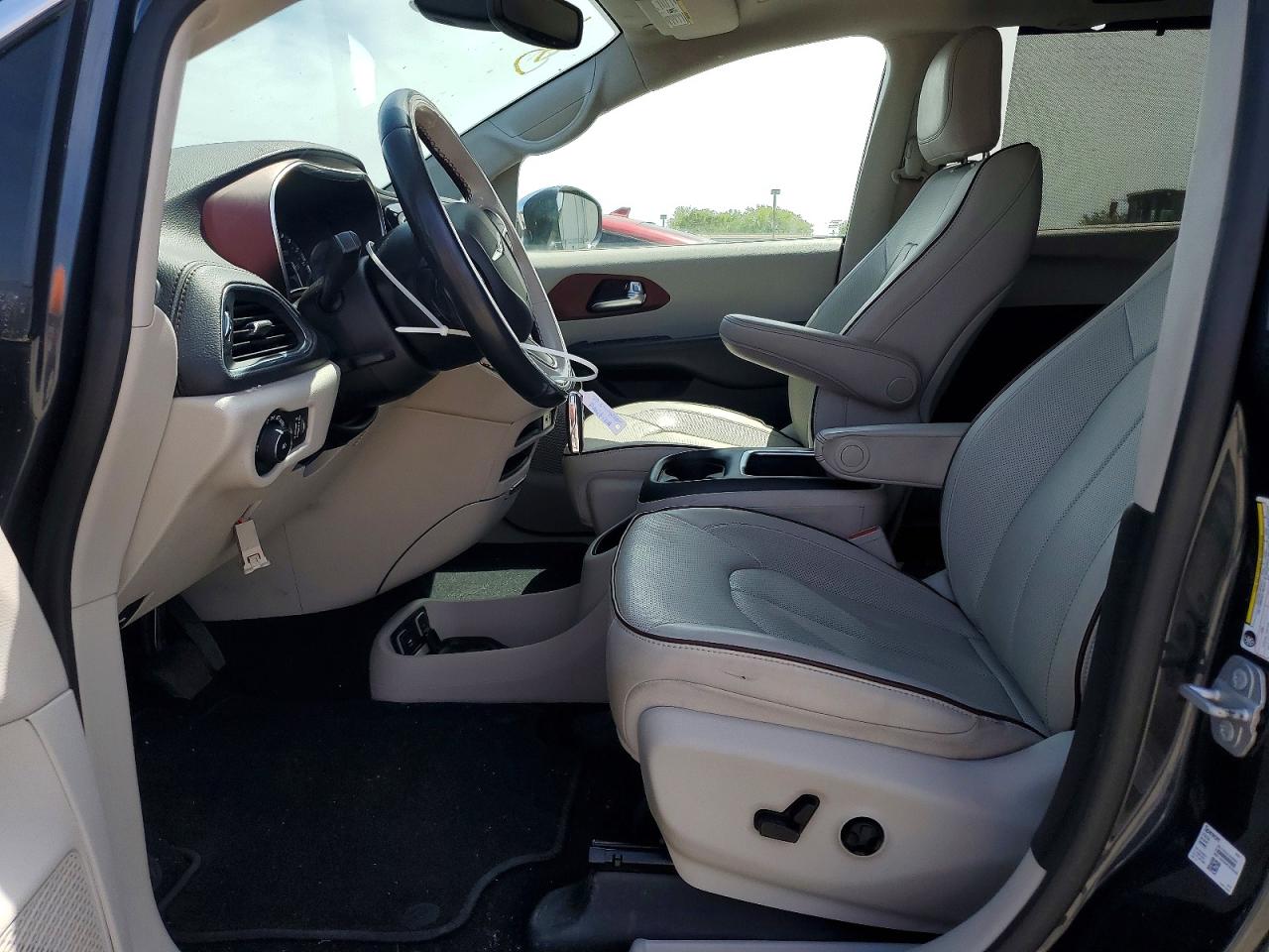 Chrysler Pacifica Limited