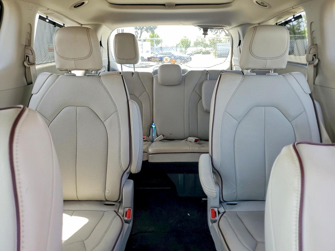 Chrysler Pacifica Limited