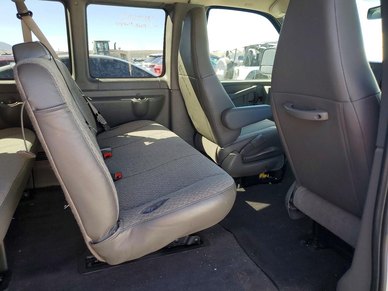 GMC Savana G3500 Lt