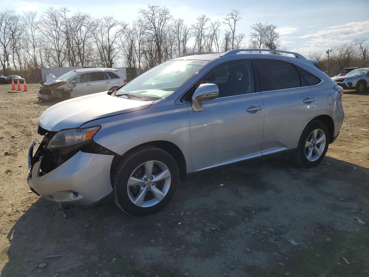 Salvage Lexus RX Image
