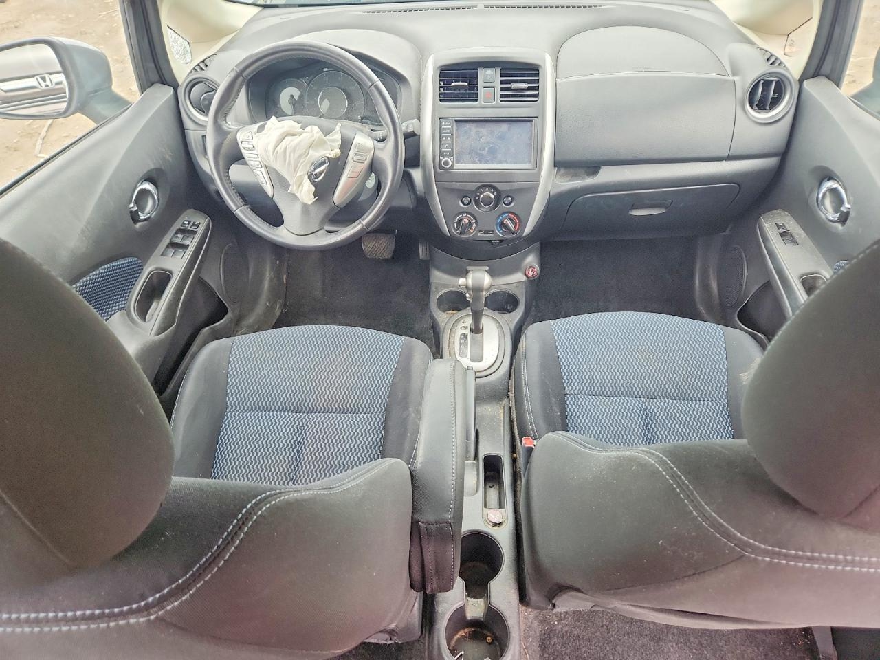 Nissan Versa Sv