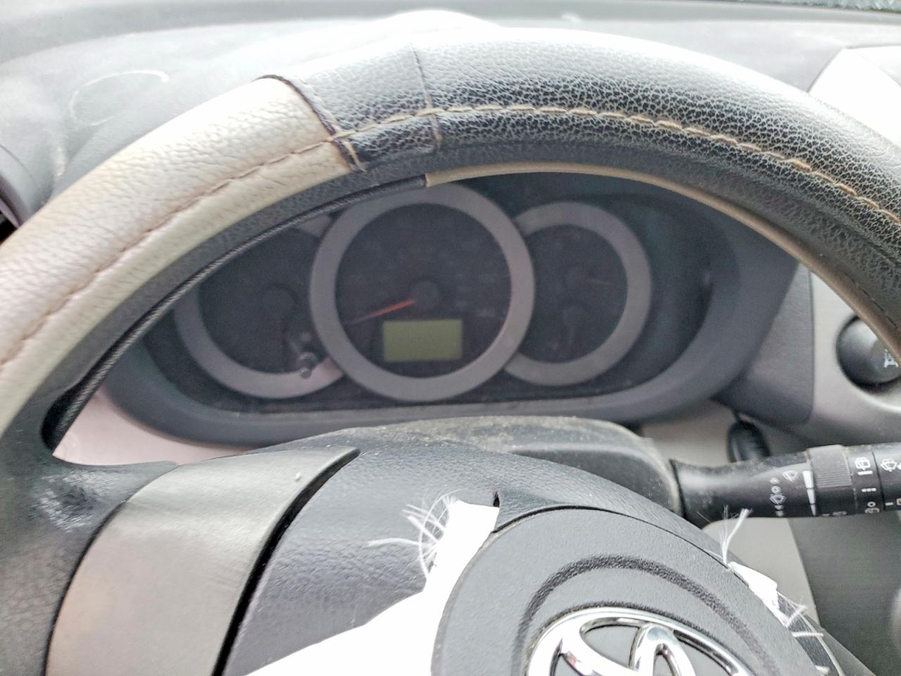 Toyota RAV4 Base
