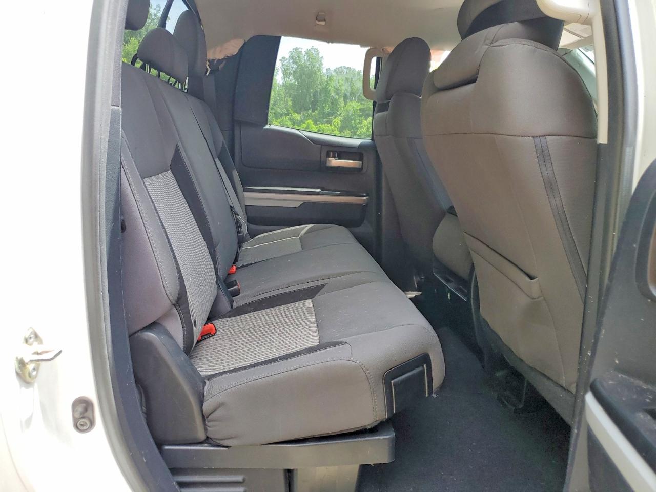 Toyota Tundra Sr5