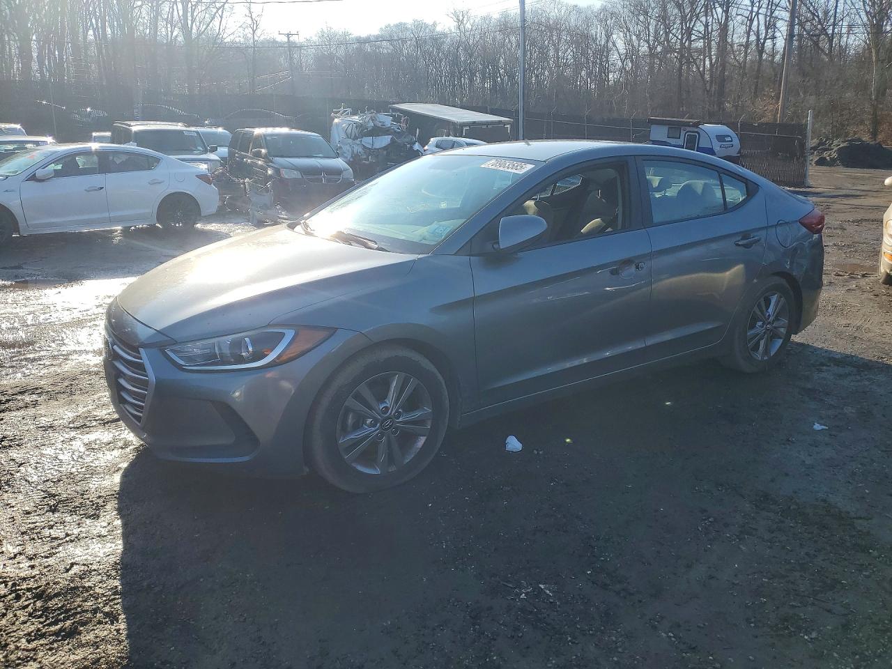 Salvage Hyundai ELANTRA Image