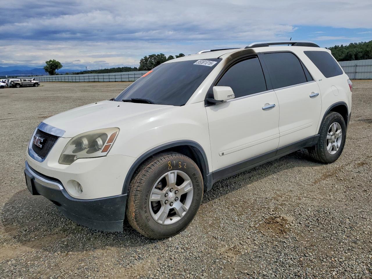 Salvage GMC Acadia Image