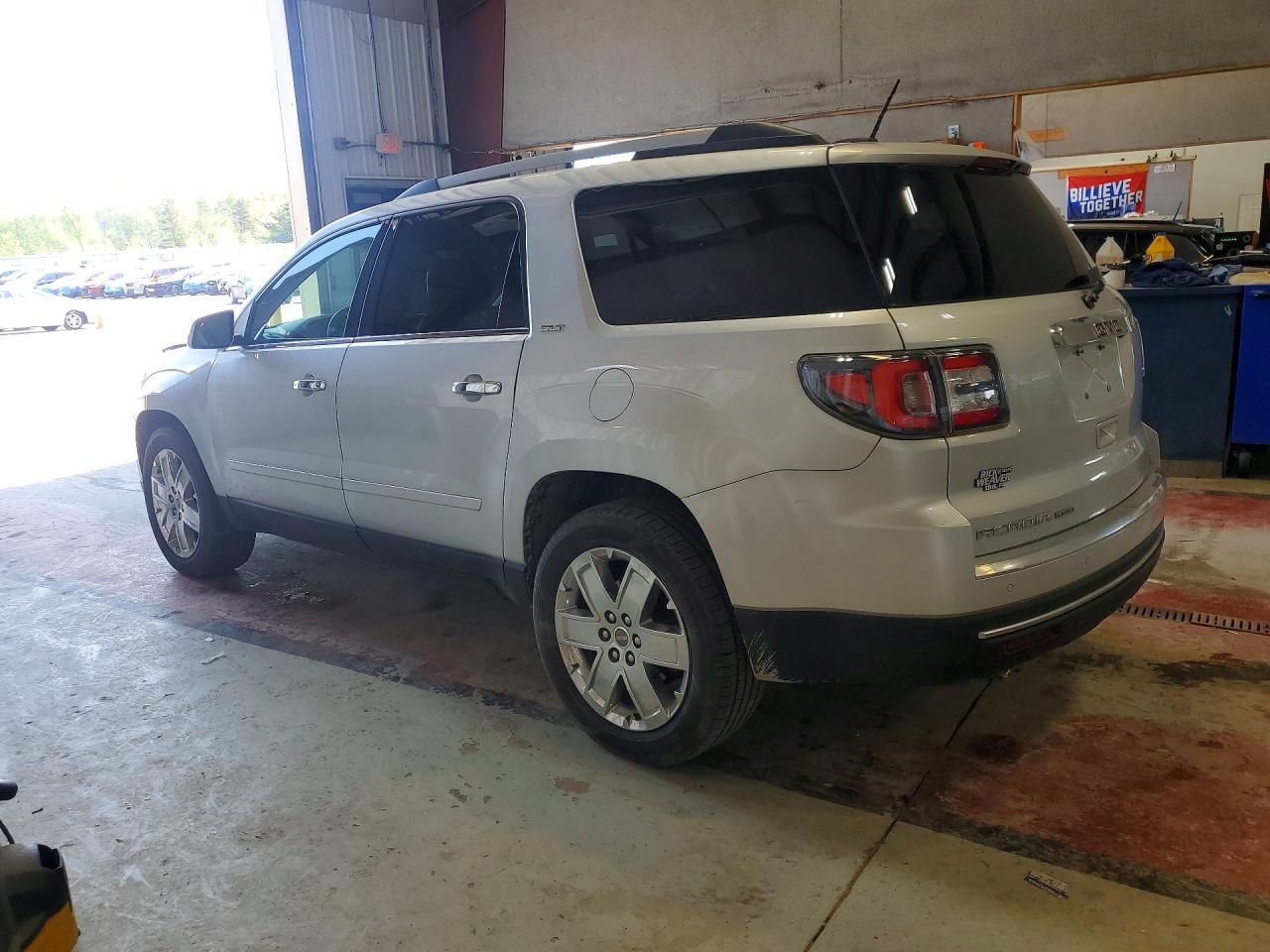 GMC Acadia Slt-2