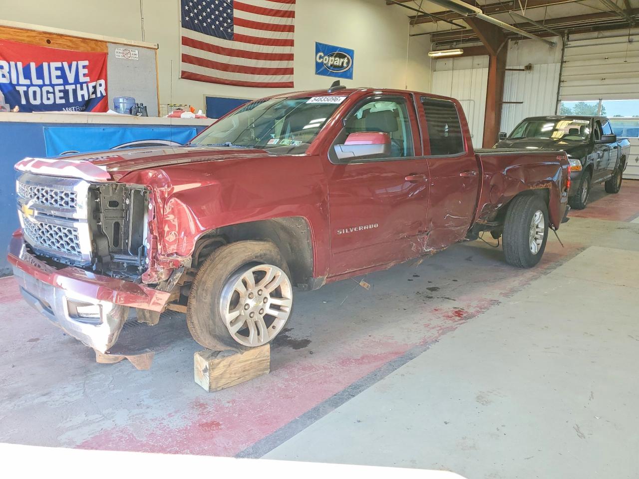 Salvage Chevrolet Silverado Image